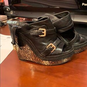 Donald Pliner wedges size 6